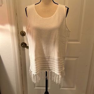 Lysse white sleeveless knit tank with fringe bottom